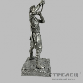 картинка — оловянный солдатик «кельт с карниксом. 1-3 век до н.э.». гк